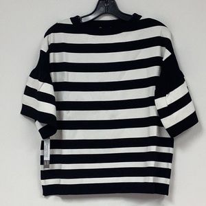 Beautiful boxy stripes sweater short sleeves